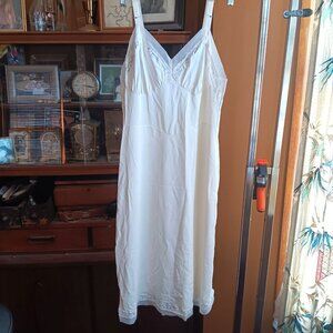 True Vintage White Lace-Trimmed Full Slip 38 Tall Bodice Lorraine Glam 1960's